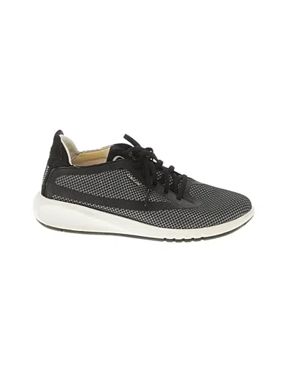 Pre-owned Geox Sneakers In Black
