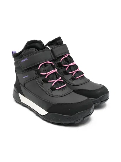 Geox Trekkyup Boots In Black
