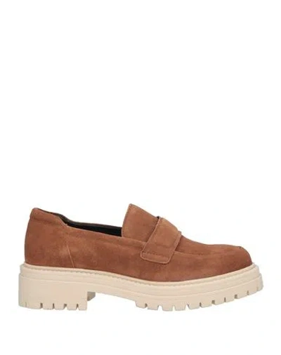 Geox Woman Loafers Camel Size 8 Leather In Beige