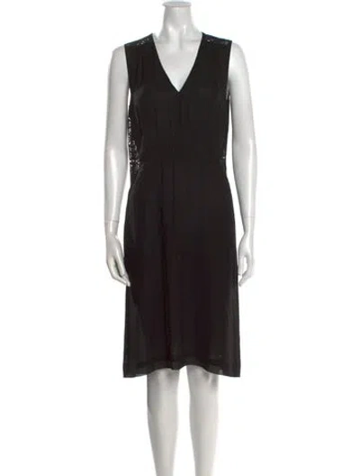Pre-owned Gerard Darel V-neck Knee-length Dress In Black