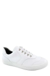 Gernie Garda Low Top Sneaker In White