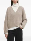 Gestuz Alpha Gz V-neck Sweater In Brown