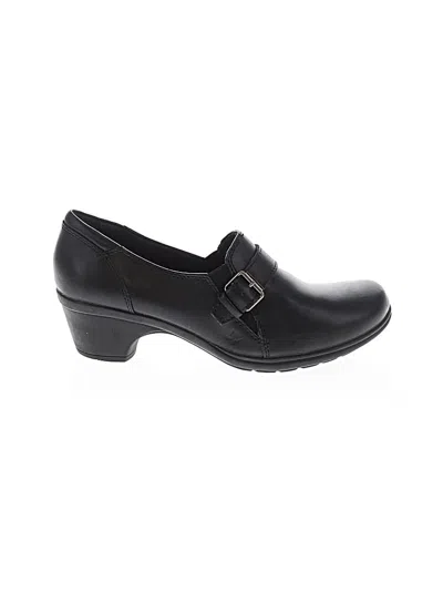 Pre-owned G.h. Bass & Co. Flats In Black