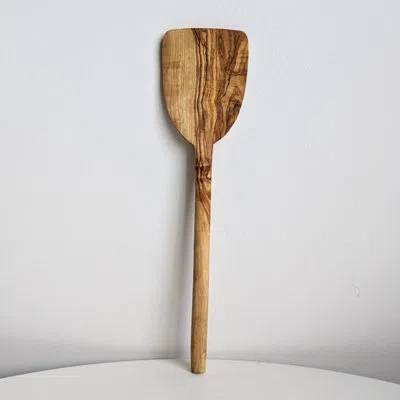 Gharyan Stoneware Olive Wood Pancake Spatula In Medium Wood
