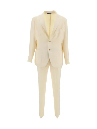 Gi Capri Suit In White