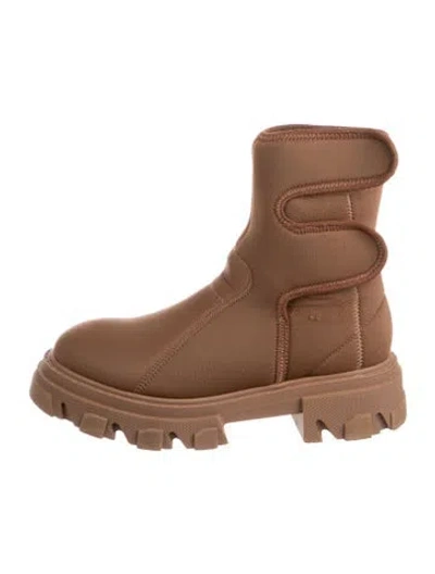 Pre-owned Gia Borghini Boots In Brown
