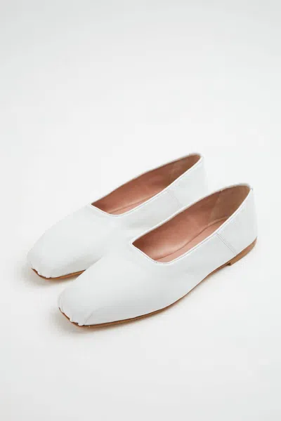 Gia Borghini Etesia Leather Ballet Flat In White In Multi