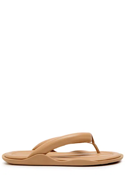 Gia Borghini Harper Leather Flip Flops In Sand