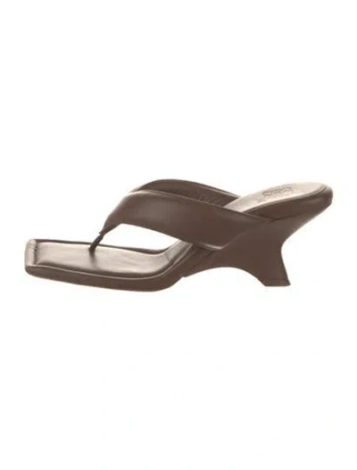 Pre-owned Gia Borghini Leather Slides In Brown