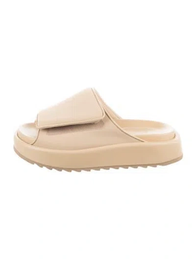 Pre-owned Gia Borghini Leather Slides In Neutral