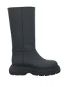 Gia Couture Knee Boots In Black