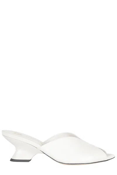 Giampaolo Viozzi Pit In White