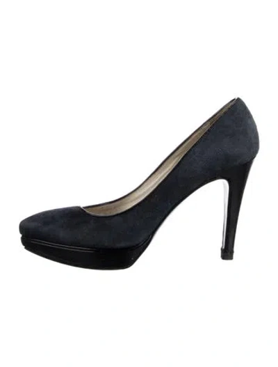 Pre-owned Gianfranco Ferre Suede Pumps In Black