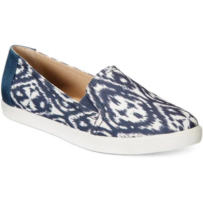 Giani Bernini Charaa Womens Padded Insole Canvas Slip-on Sneakers In Multi