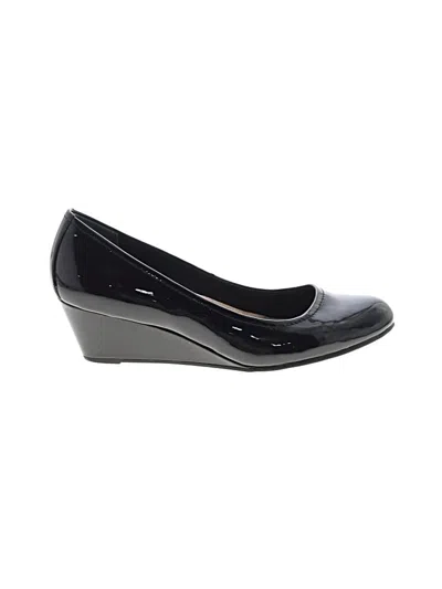 Pre-owned Giani Bernini Flats In Black