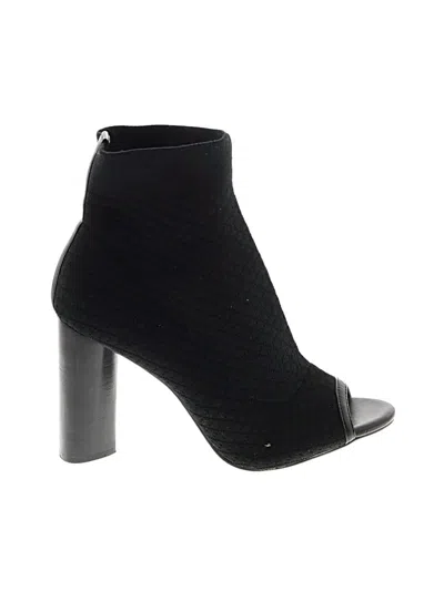 Pre-owned Gianni Bini Ankle Boots In Black