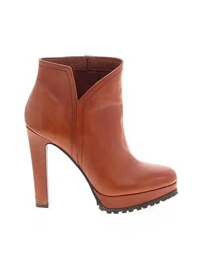 Pre-owned Gianni Bini Ankle Boots In Brown