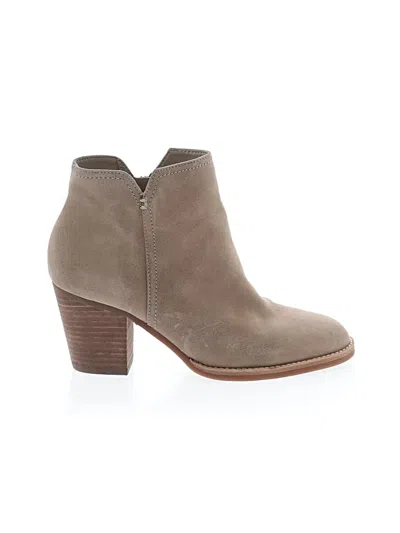 Pre-owned Gianni Bini Ankle Boots In Burgundy