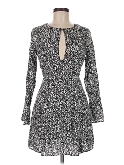 Pre-owned Gianni Bini Casual Dress In Gray