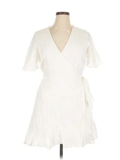 Pre-owned Gianni Bini Casual Dress In White