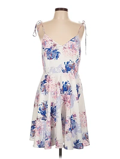 Pre-owned Gianni Bini Casual Dress In White