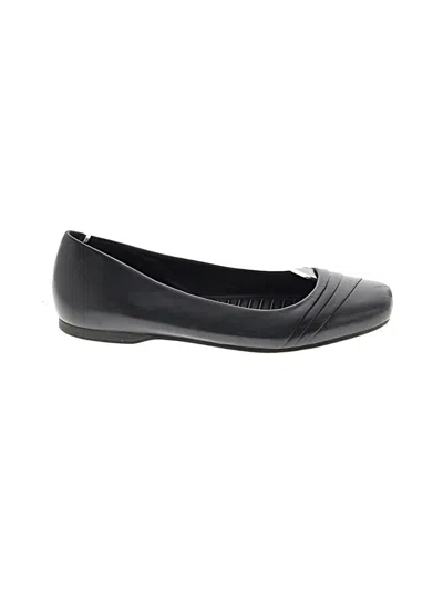 Pre-owned Gianni Bini Flats In Black