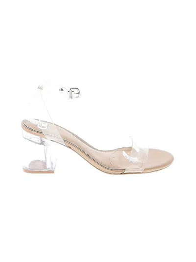 Pre-owned Gianni Bini Heels In White