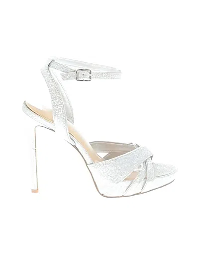 Pre-owned Gianni Bini Sandals In Silver