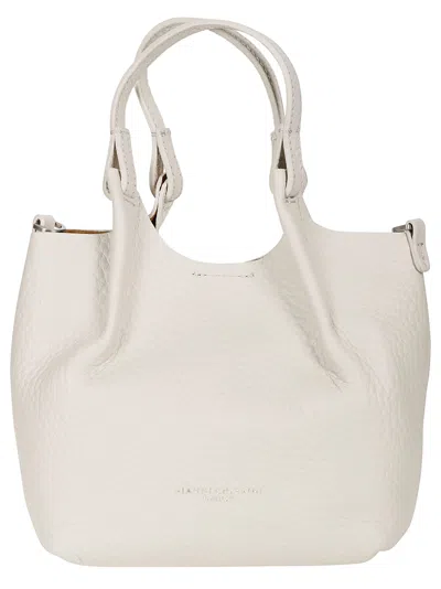 Gianni Chiarini Dua In Sand