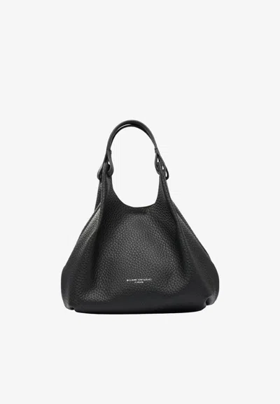 Gianni Chiarini Medium Dua Hammered Leather Shoulder Bag In Black