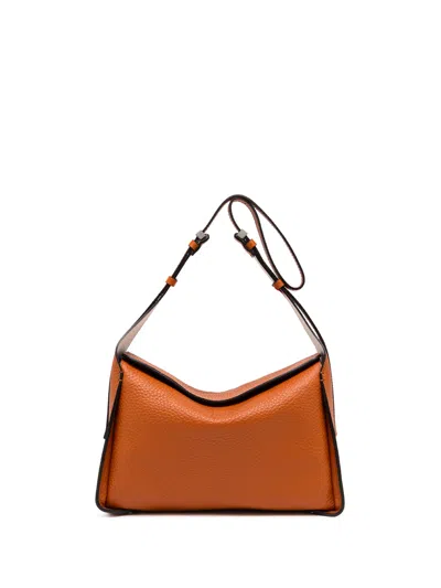 Gianni Chiarini Penelope Shoulder Bag In Double Grain Maxi Leather In Caramello-sabbia