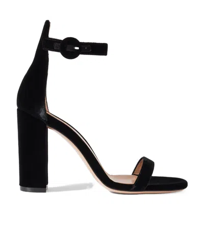 Gianvito Rossi Gaeta 105 Velvet Sandals In Black