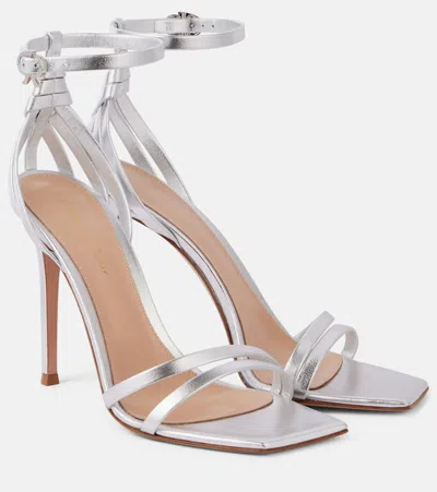 Gianvito Rossi 105 Metallic Leather Sandals In Silver