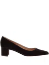 Gianvito Rossi Decollette Piper Pump In Black
