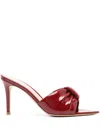 Gianvito Rossi Night Bow Patent Heel Shoe In 红色