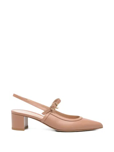 Gianvito Rossi "allette" Calf Leatrher Low Heel Pump In Neutral