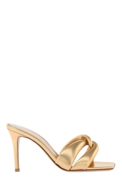 Gianvito Rossi Amour Mules In Gold