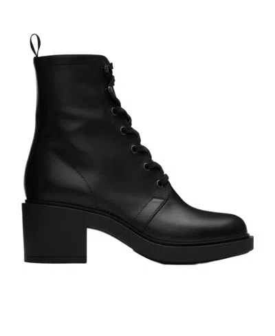 Gianvito Rossi And Ankle Boots In Black