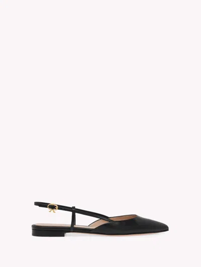 Gianvito Rossi Ascent Leather Point-toe Flats In Black