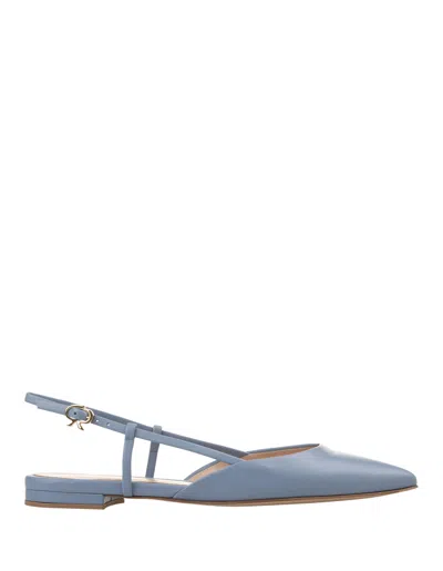 Gianvito Rossi Ascent 05 Slingbacks In Light Blue Nappa Leather In Blau
