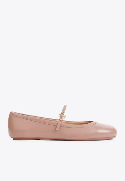 Gianvito Rossi Patent Leather Ballet Flats In Blush
