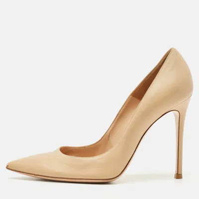 Pre-owned Gianvito Rossi Beige Leather Gianvito Pointed Toe Pumps Size 39