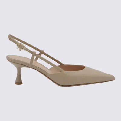 GIANVITO ROSSI BEIGE LEATHER PUMPS