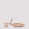 Gianvito Rossi Slingback Décollet In Beige