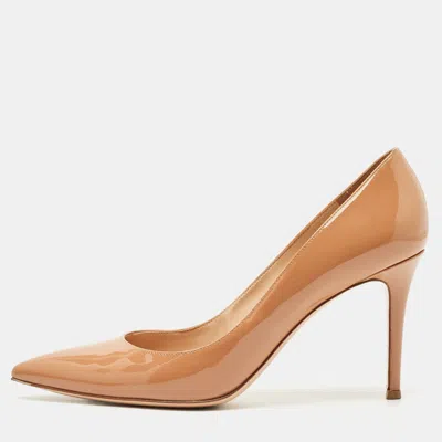 Pre-owned Gianvito Rossi Beige Patent Leather Gianvito 85 Pointed Toe Pumps Size 41 In Sand