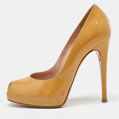 Gianvito Rossi Beige Patent Leather Peep Toe Platform Pumps In Brown