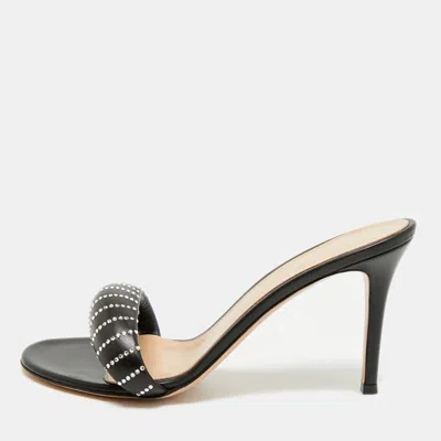 Pre-owned Gianvito Rossi Bijoux Size 40 Black Leather Slide Sandals