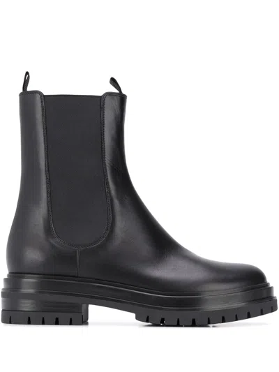 Gianvito Rossi Elastic-panel Leather Chelsea Boots In Black
