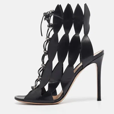 Pre-owned Gianvito Rossi Black Cutout Leather Lace Up Ankle Booties Size 38.5