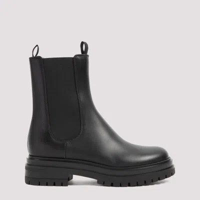 Gianvito Rossi Chester Leather Chelsea Boots In Black